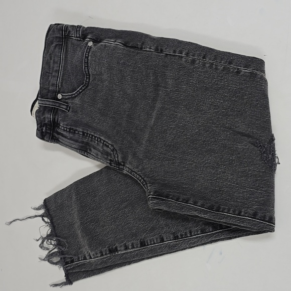 Madewell The Perfect Vintage Jeans in Cosner Wash Distressed - Picture 2 of 16